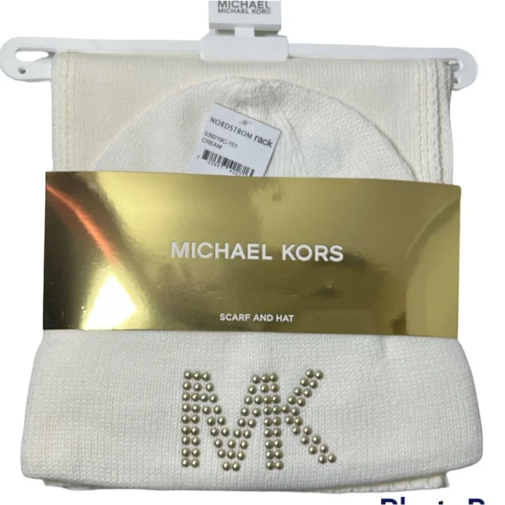 Michael Kors Womens Cream Knit Dome Studded Beanie Hat and Scarf 2 Pc Set New